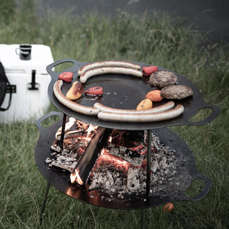 Barbecue and fire bowl